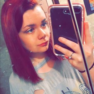 Meet your Posher, Kayla